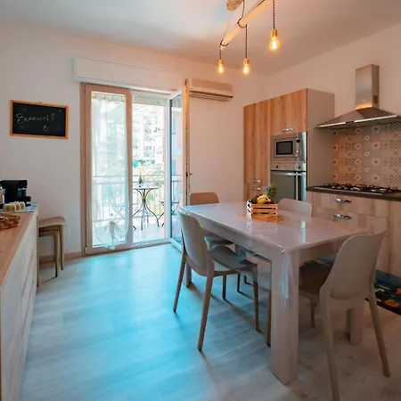Guest House Cefalu * Чефалу